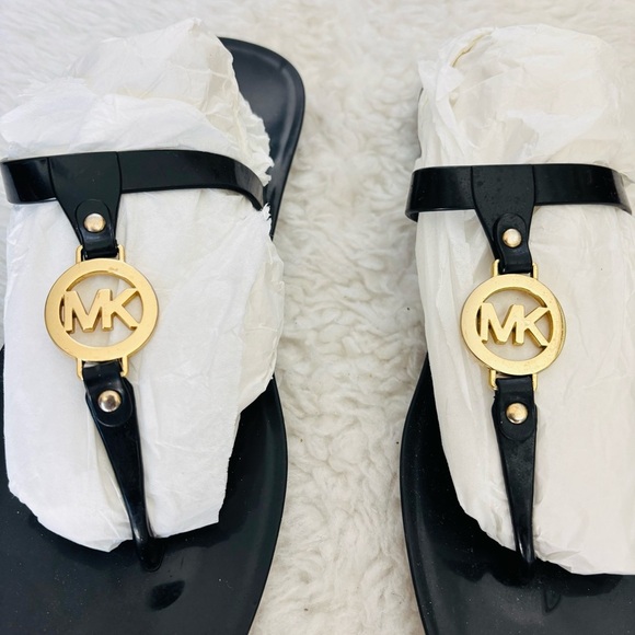 Michael Kors Black Jelly Plastic Flip Flops with Gold Emblem size 7.5 - Picture 5 of 9